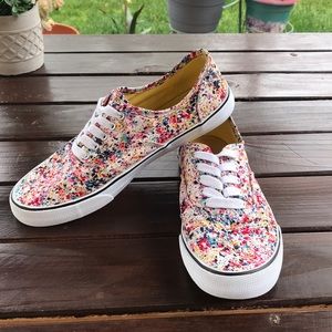 HP🎉/Mossimo multicolor splash sneakers